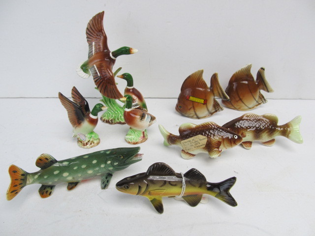 lot 37 image: Lot of Vintage Wildlife Ducks Fish Salt & Pepper Shakers