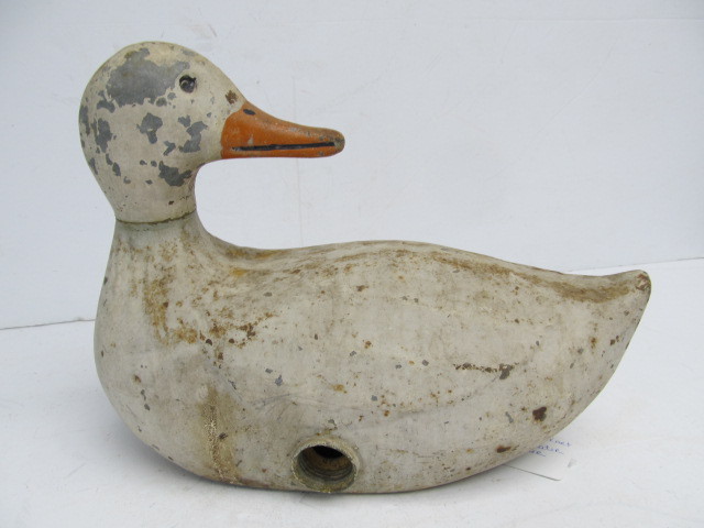 lot 58 image: Vintage 1940s -50s Cast Metal Full Sized Duck Decoy Sprinkler