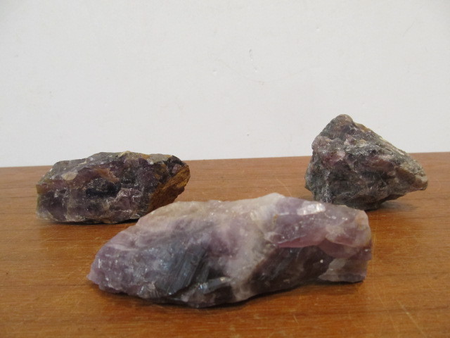 lot 158 image: 3 Pieces of Purple Fluorite 
