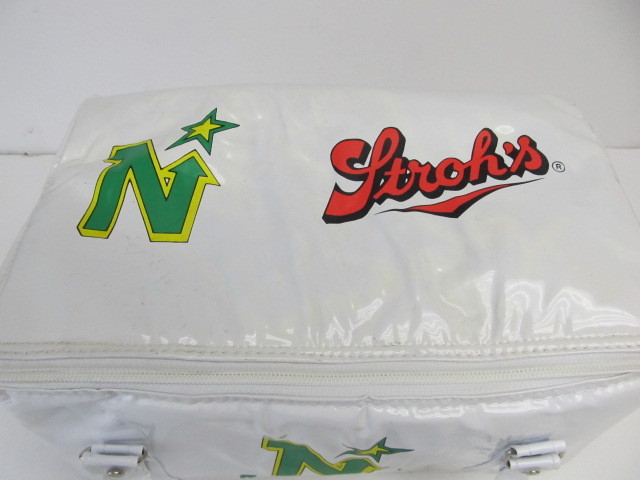 lot 63 image: Vintage MN North Stars Strohs Beer Cooler Bag