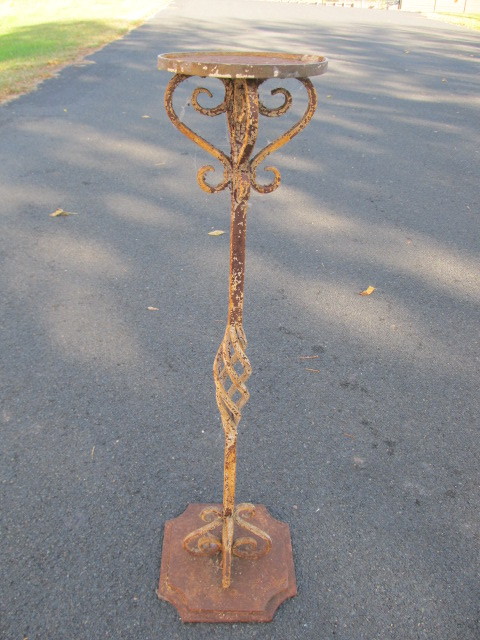 lot 89 image: Antique Wrought Iron Pedestal Plant stand