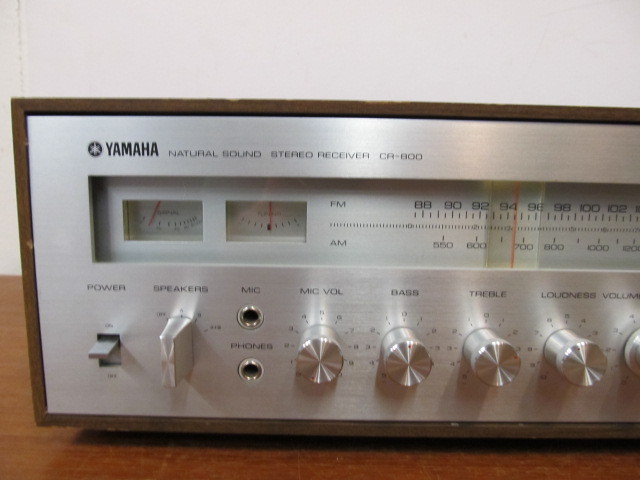 lot 127 image: Working Vintage YAMAHA Natural Sound Stereo Receiver Model CR-800