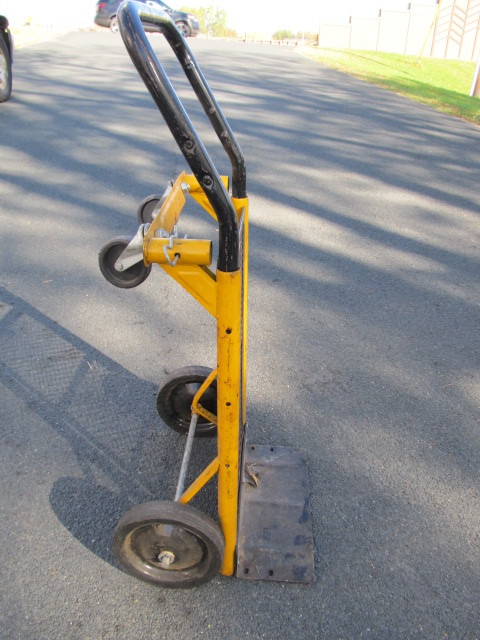 lot 134 image: Heavy Duty 2-Wheel DollyCart