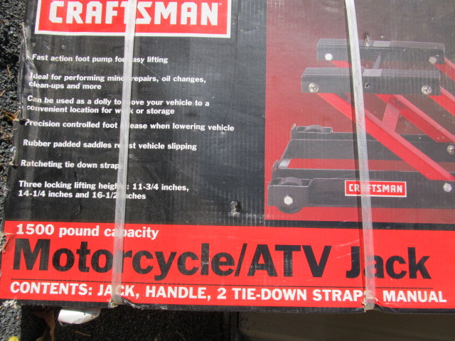 lot 135 image: BRAND NEW Craftsman Heavy Duty MotorcycleATV Jack