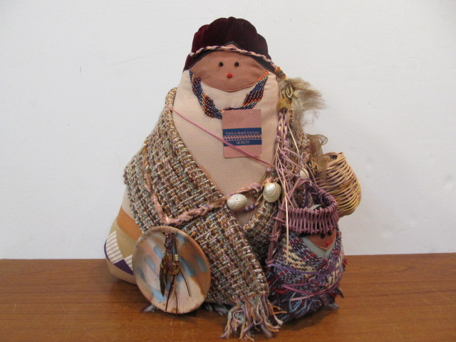 lot 182 image: Large 15 Hand Made & Signed Vinatge 1980s Native American Doll by Patricia Bonds Gaetano