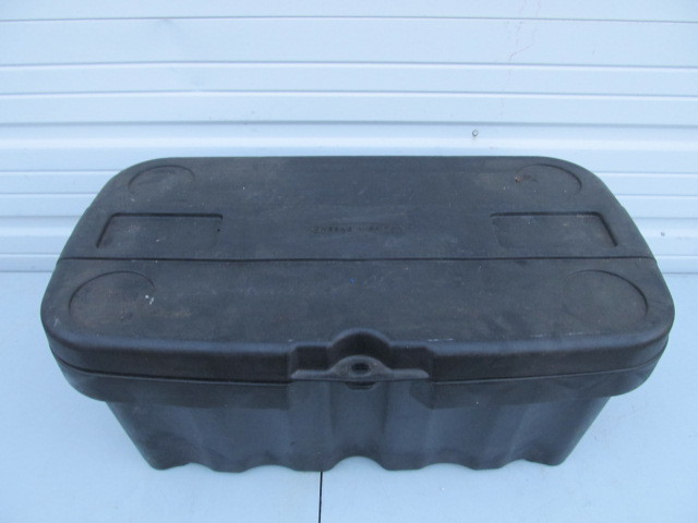 lot 214 image: Heavy Duty Tote Full of Vehicle Safety Supplies Tools etc