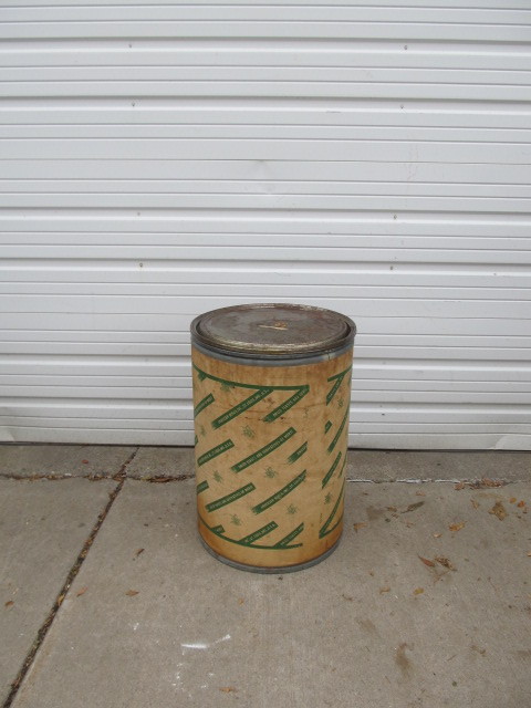 lot 234 image: Old Vintage ANHEUSER BUSCH Beer Yeast Barrel wLid