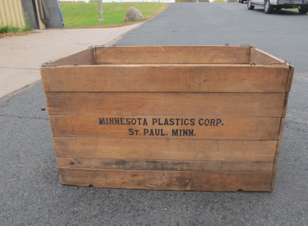 lot 242 image: Large Antique Wooden Folding Advertising Crate #2