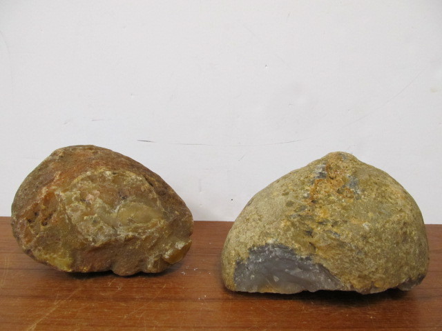 lot 249 image: Pair of Large Uncut Brazilian Agates