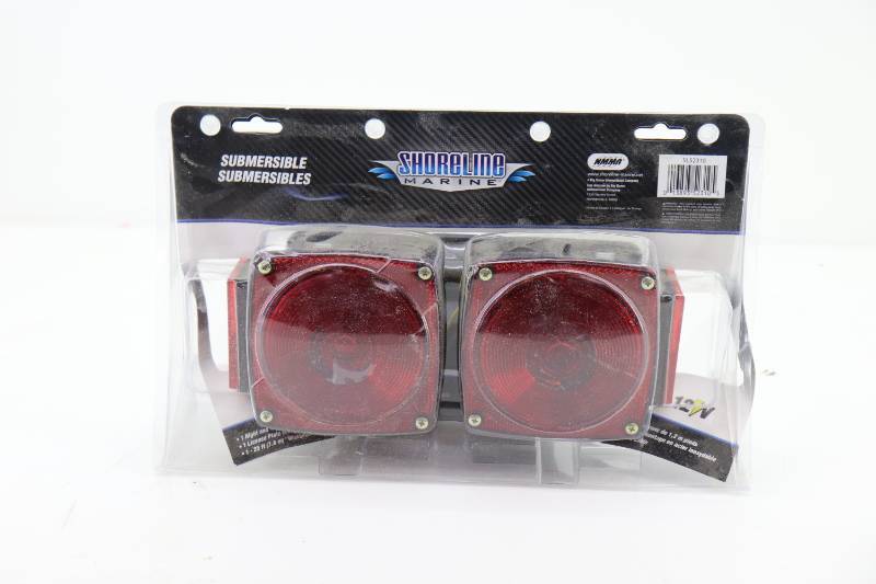 lot 17 image: Shorline Submersible Trailer Lights NIB