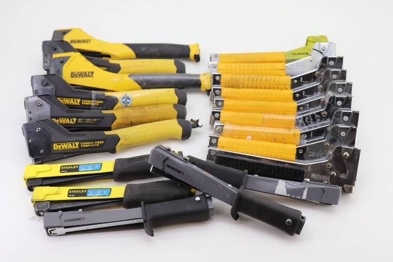 lot 38 image: (20) Untested Store Return Tack Staplers