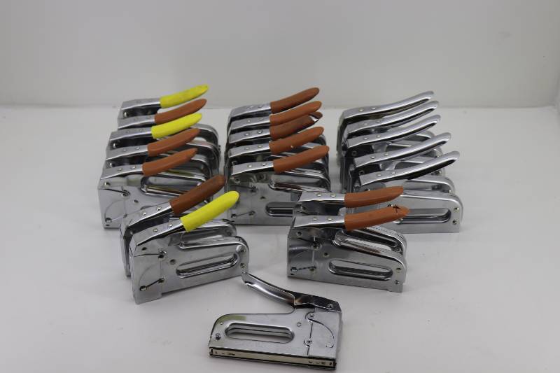 lot 42 image: (20) Untested Store Return Arrow Hand Staplers