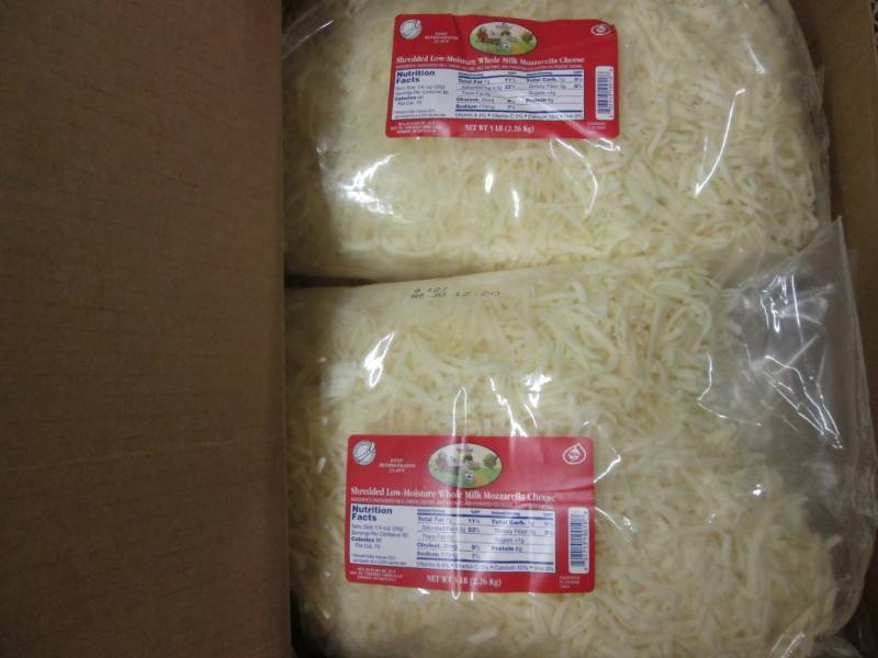 lot 73 image: 30 Lbs. Mozzarella Shredded Cheese ...