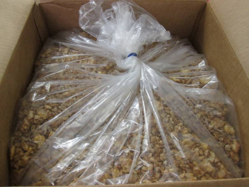 lot 80 image: Bulk Cereal (14x14x14 box)...