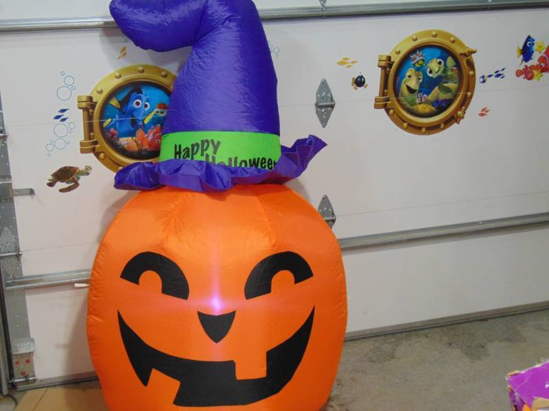 Halloween 5 ft LED Pumpkin