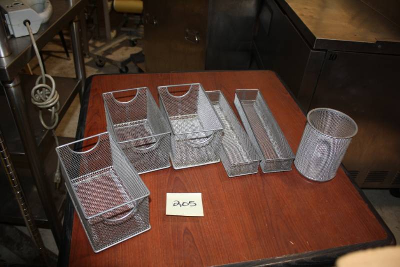 lot 205 image: Desk Organizers