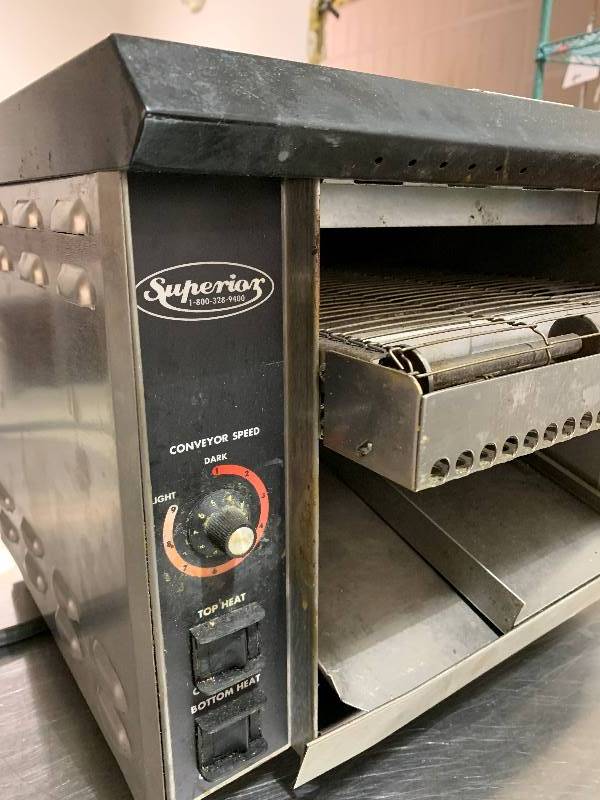 Superior Conveyor ToasterAmerican Permanent Ware Company model AT-EXPRESS