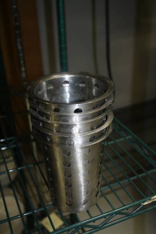 Utinsel Containers