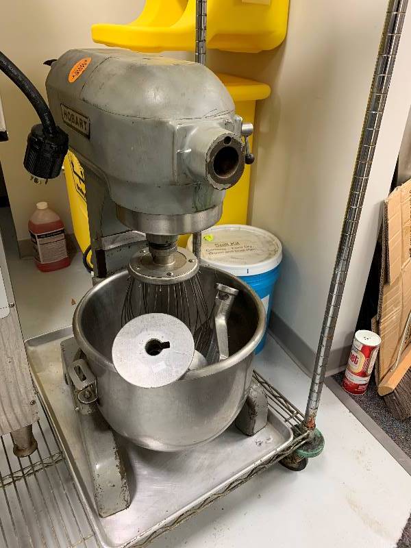 lot 26 image: Hobart, Mod #A-200, 20 qt. mixer, NSF,  115 volts, 6.2 amps Includes Paddle Hook and Bowl