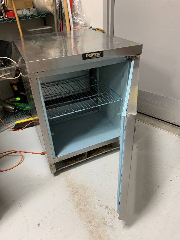lot 27 image: Delfield 27 Undercounter Refrigerator on Wheels, Runs Cools