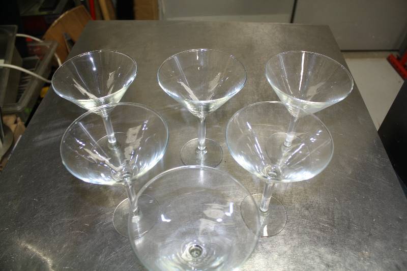 lot 114 image: Martini Glassses
