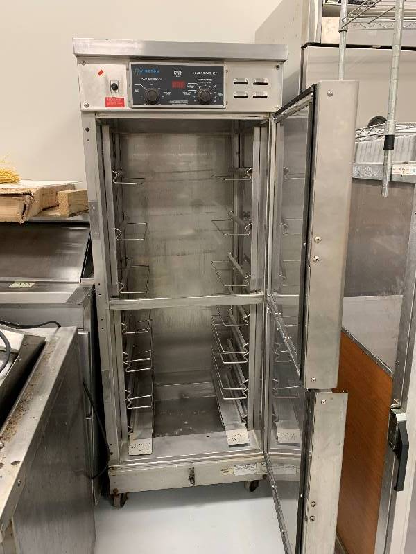 lot 40 image: Winston CVAP holding cabinet, caster mounted, 120 volts, 16.7 amps, 27.5x33x73H