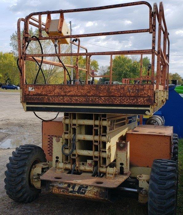 lot 6 image: 1996 JLG 33RTS Rough Terrain Scissor Lift