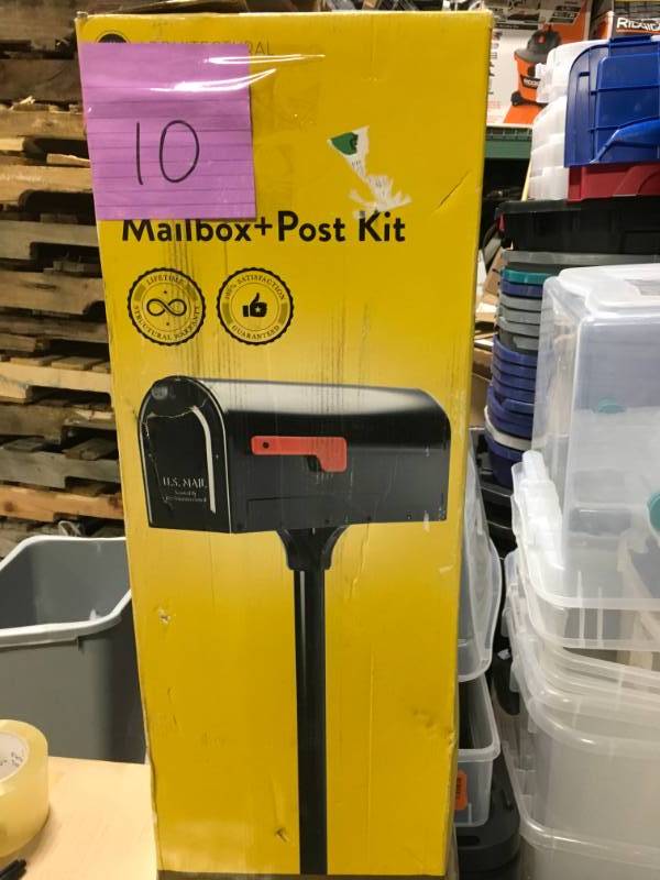 Architectural Mailboxes MB1 Post Mount Mailbox and 2 in. In-Ground Post Kit Black in very good conditition