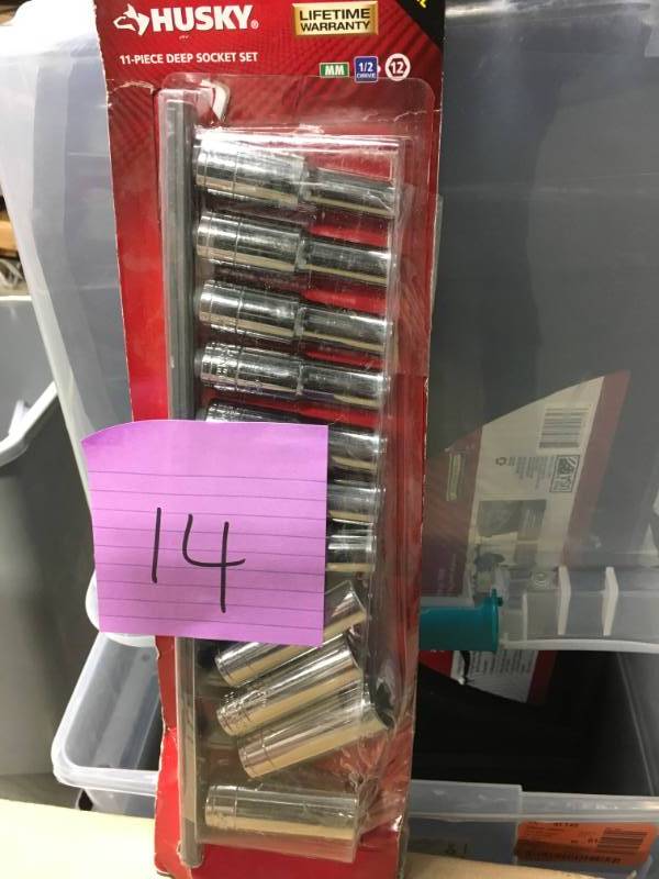 Husky 12 in. Drive Deep Metric Socket Set (11-Piece) in very good conditition