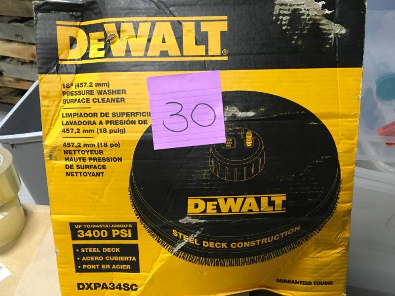 DEWALT 3,400 PSI Surface Cleaner in very good conditition