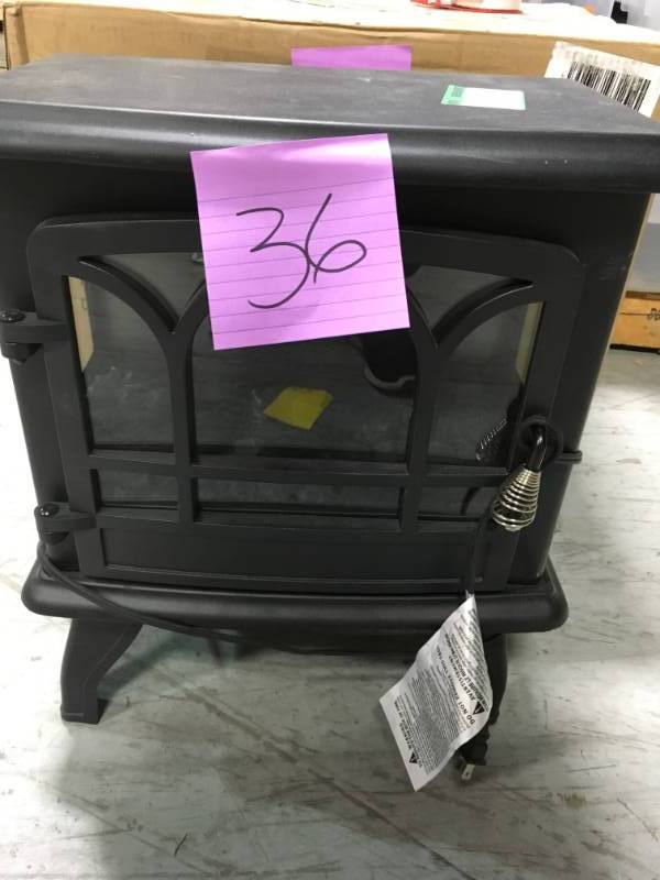 StyleWell Kingham 1,000 sq. ft. Panoramic Infrared Electric Stove in Black with Electronic Thermostat in very good conditition