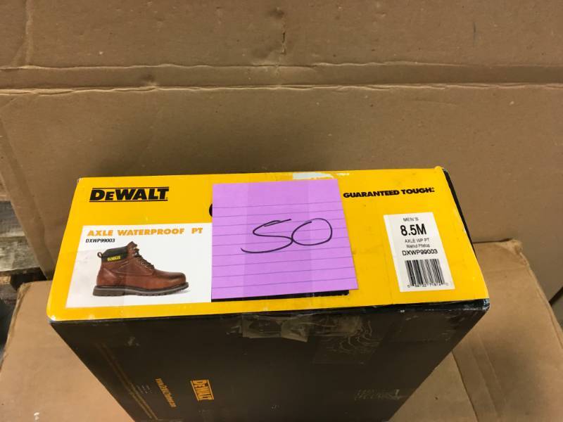 DEWALT Axle Mens Size Brown Leather Soft Toe Waterproof 6 in. Work Boot SZ 8.5 M not used
