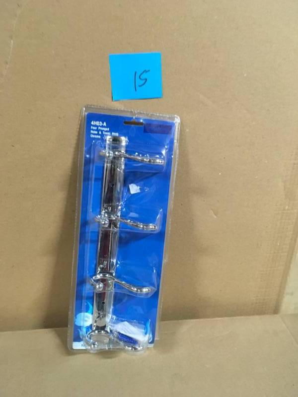 lot 15 image: MODONA Large 4-Pronged Robe and Towel Hook in Polished Chrome in very good condition
