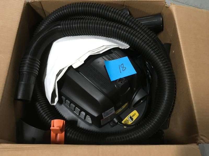 lot 18 image: RIDGID HD0600 Wet Dry Vacuum Cleaner 6 Gal 3.5 Peak HP NXT in very good condition