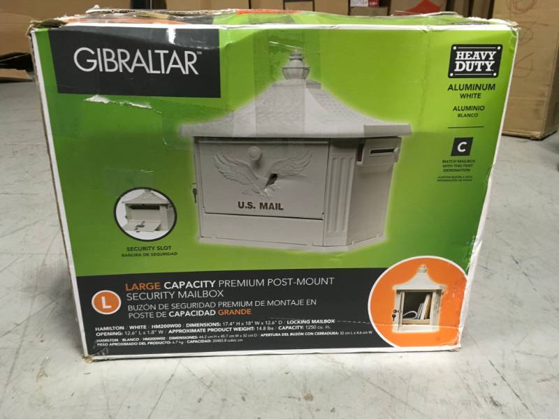 lot 50 image: Gibraltar Mailboxes Hamilton Locking Post Mounted Mailbox in very good condition