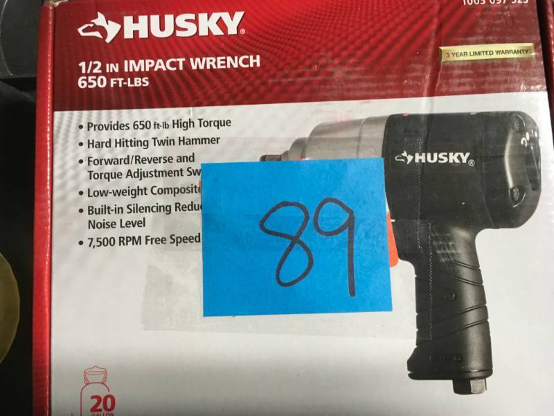 lot 89 image: Husky 650 ft.lbs. 12 in. Impact Wrench in very good condition