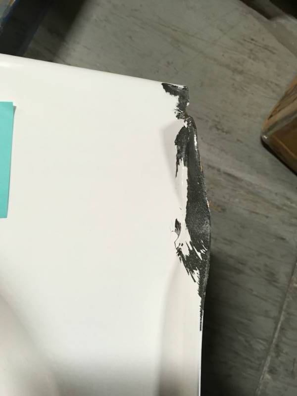 Bootz Industries Maui 60 in. Right Drain Rectangular Alcove Soaking Bathtub in White PLEASE SEE PHOTO DAMAGE