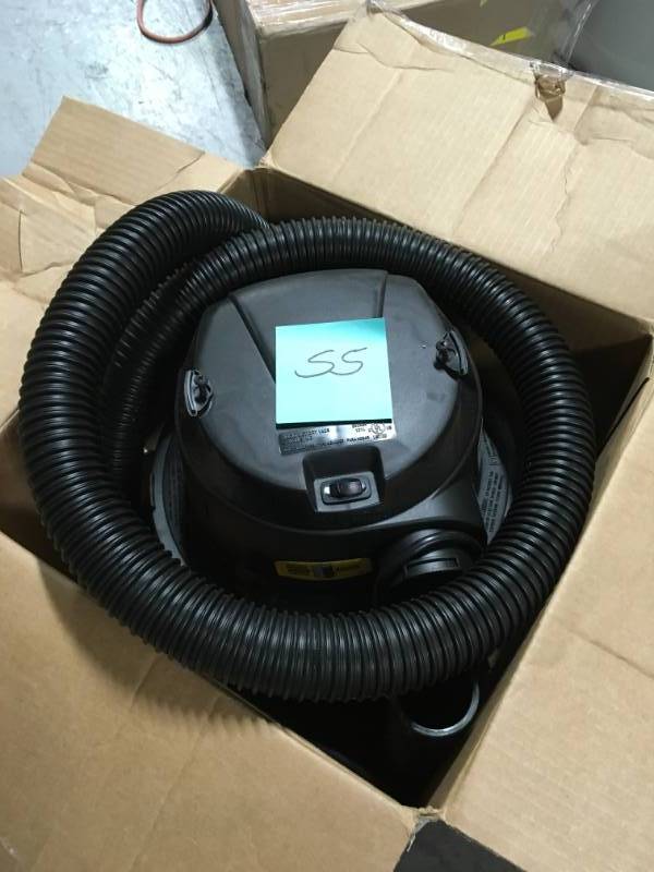 RIDGID 6 Gal. 4.25-Peak HP Stainless Steel Wet Dry Vac in very good condition