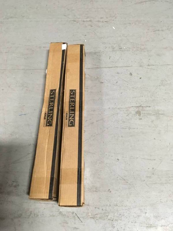 STERLING 24 in. x 1.5 in. Straight Bar with Narrow Grip in Matte Silver in very good condition