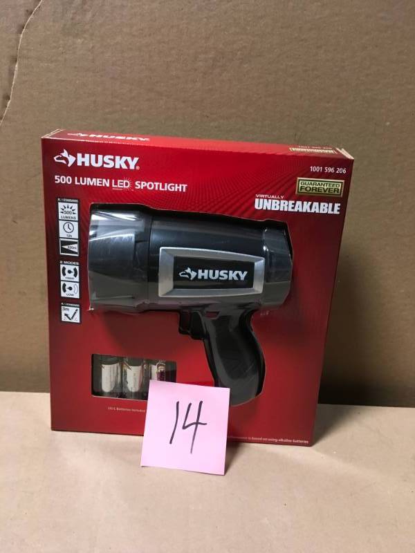 lot 14 image: HUSKY 500 Lumen LED SPOTLIGHT 1001 596 206 Virtually Unbreakable WITH BATTERIES new