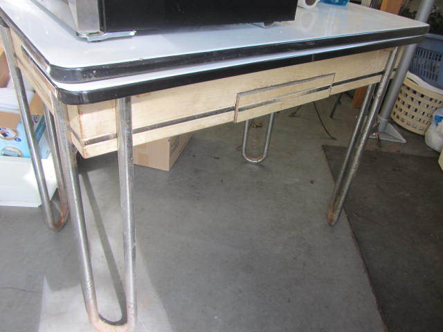 Enamel Top Table