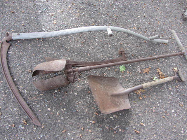 Auger, Scythe