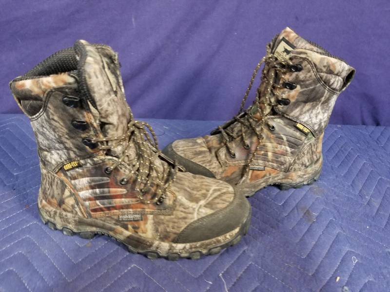 lot 37 image: Irish Setter Camouflage Boots