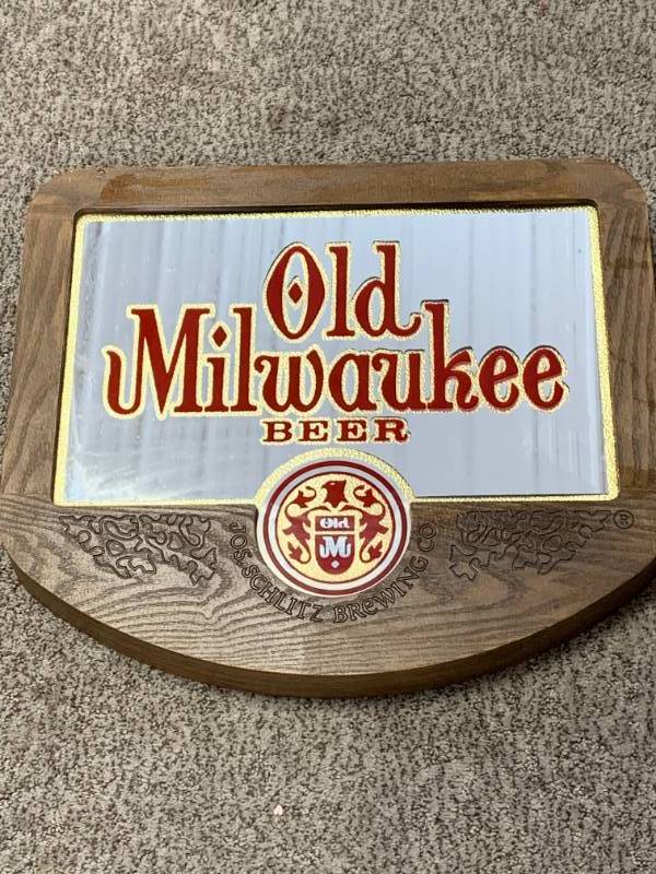 lot 9 image: Old Milwaukee Beer Mirror