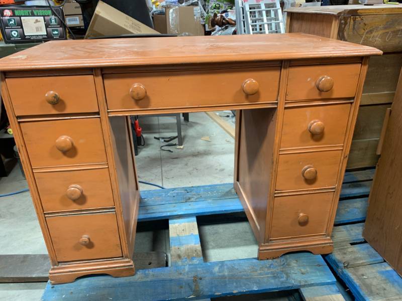 lot 28 image: Antique 7 Drawer Desk