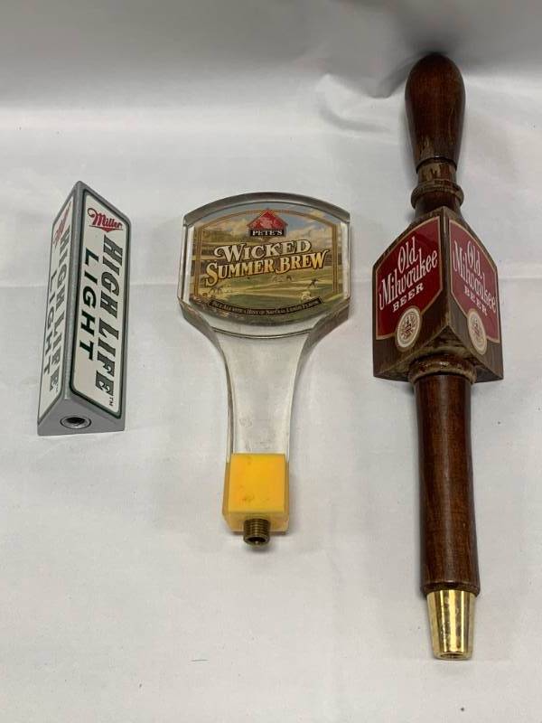 lot 36 image: Lot of 3 Vintage Beer Taps