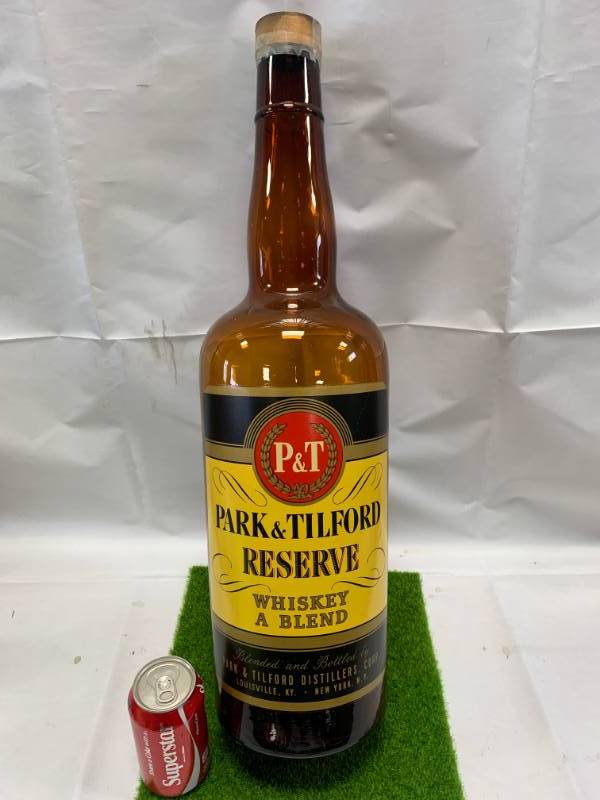 lot 86 image: Antique Park & Tilford Reserve Whisky 26 Glass Bottle