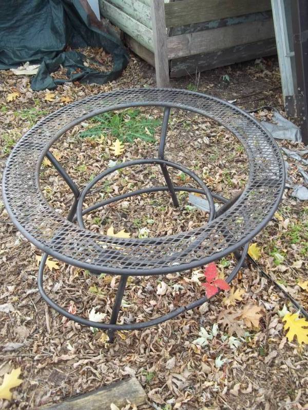 lot 21 image: Entire Contents of Outdoor Area