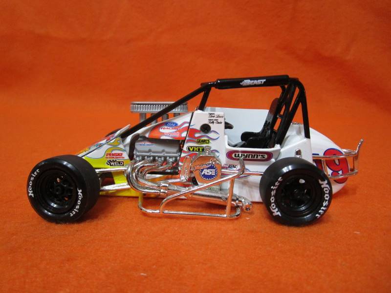 lot 32 image: Tony Stewart Performance Racing #19 Midget Turkey Night Win 124th Action Diecast
