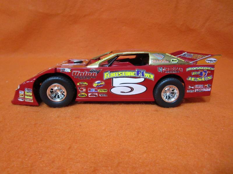 lot 46 image: Mike Duvall 40th Anniversary #5 124th ADC Diecast